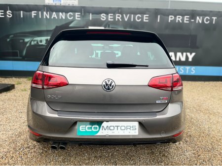 2016 Volkswagen Golf - view 4