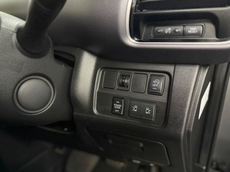 2021 Nissan Serena - thumbnail 13