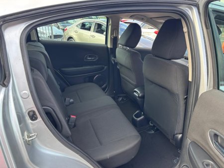 2016 Honda HR-V - thumbnail 7