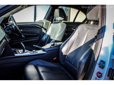 2016 BMW 3 Series - thumbnail 22