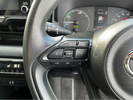 2021 Toyota Yaris - thumbnail 20