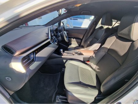 2018 Toyota C-HR - thumbnail 28