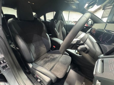 2025 BMW 2 Series - thumbnail 14