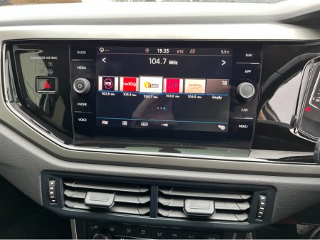 2020 Volkswagen Polo COMFORTLINE AUTOMATIC 1.0 PETROL //LOW MILES//REVERSE CAMERA//ADAPTIVE CRUISE CONTROL//WIRELESS PHONE CHARGING// €17,950 thumbnail