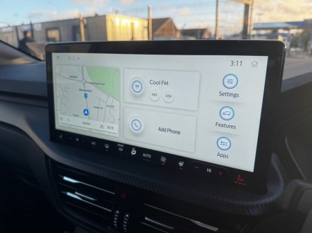 2025 Ford Kuga ST-Line X thumbnail