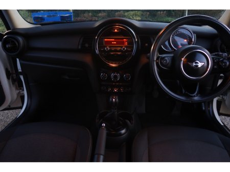 2015 MINI Hatch - thumbnail 18