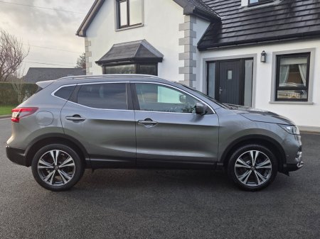2019 Nissan Qashqai 1.5 DSL SV PREMIUM +SS €18,950 thumbnail
