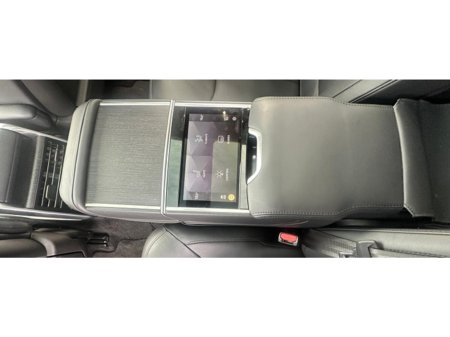 2024 Land Rover Range Rover 3.0 Diesel 350 MHEV Autobiography Auto 4WD Euro 6 (s/s) 5dr €199,995 thumbnail