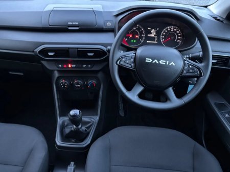 2024 Dacia Sandero TCe 90 Essential €15,500 thumbnail