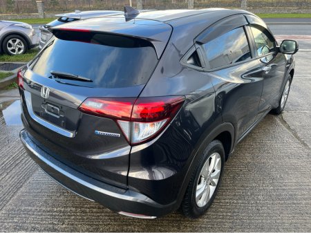 2016 Honda HR-V VEZEL 1.5 HYBRID AUTO LOW KMS €14,950 thumbnail