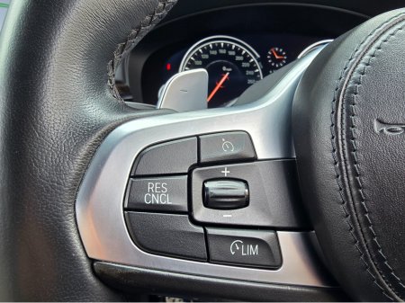 2017 BMW 5 Series - thumbnail 25