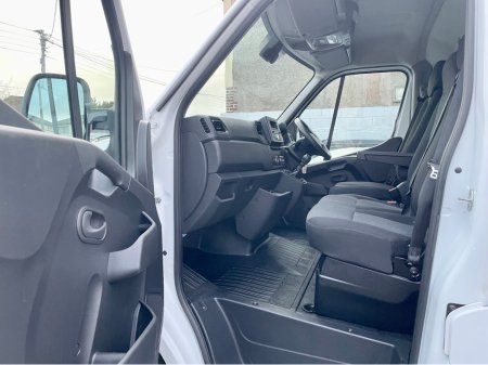 2023 Renault Master LM35 BUSINESS+ 2.3 BLUE DCI 135PS LWB €20,000 thumbnail