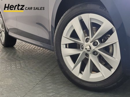 2024 Skoda Octavia - thumbnail 6
