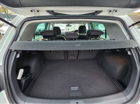 2019 Volkswagen Golf 1.4 TSI HIGHLINE VIRTUAL CLOCKS SAT NAV PACK - -REVERSE CAMERA - NAVIGATION - CARPLAY - ANDROID AUTO- BLIND SPOT REAR TRAFFIC ASSIST - DISCOVER PRO €18,750 thumbnail