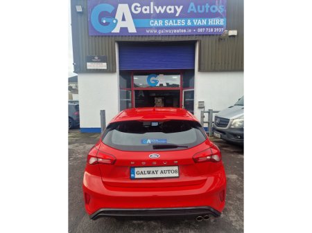 2019 Ford Focus - thumbnail 10