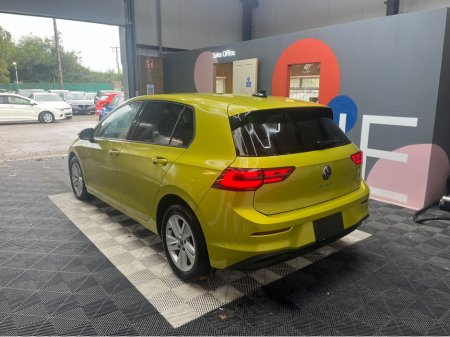 2021 Volkswagen Golf GOLF AUTOMATIC 1.0 ETSI ACTIVE / 38k KMs / REVERSE CAMERA , ADAPTIVE CRUISE & MORE €24,950