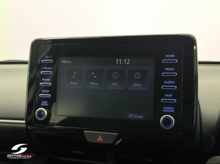 2024 Toyota Yaris (241) LUNA 1.5 PETROL IRISH CAR 1 OWNER €22,495 thumbnail