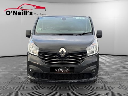 2019 Renault Trafic - view 4