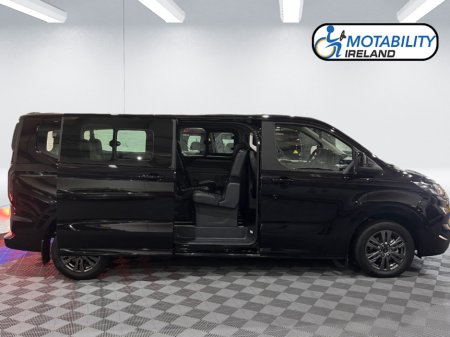 2025 Ford Tourneo Custom Wheelchair Accessible Taxi €91,995