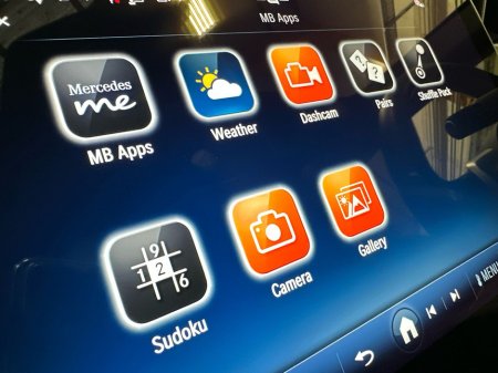 2024 Mercedes-Benz E Class *Deposit Taken* E220 D AMG Line Advanced MHEV €72,900 thumbnail