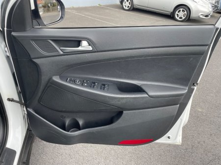 2018 Hyundai Tucson - thumbnail 21