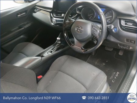 2019 Toyota C-HR 1.8 HYBRID LUNA €19,450 thumbnail