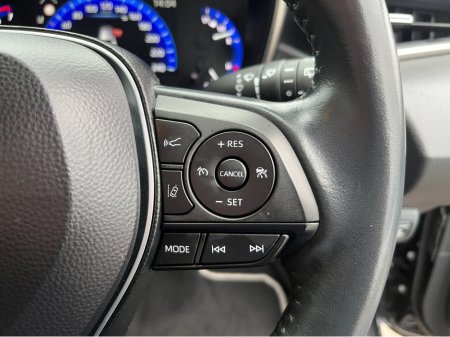 2023 Toyota Corolla LUNA HATCHBACK AUTOMATIC 1.8 PETROL //LOW MILES//REVERSE CAMERA//ADAPTIVE CRUISE CONTROL//CARPLAY// €24,950 thumbnail