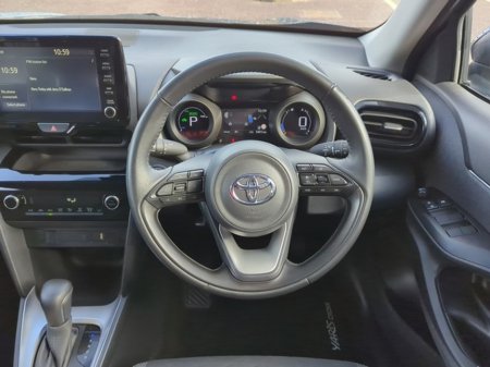 2024 Toyota Yaris Cross - thumbnail 9