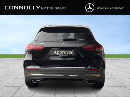 2020 Mercedes-Benz GLA Class GLA 200 d Auto Progressive €33,900 thumbnail