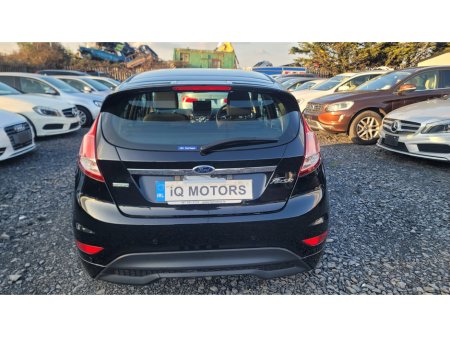 2015 Ford Fiesta - thumbnail 5