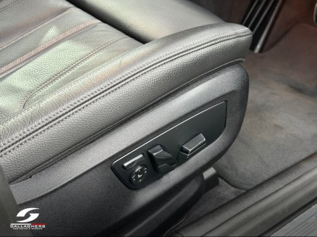 2022 BMW 5 Series - thumbnail 18