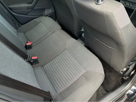 2013 Volkswagen Polo - thumbnail 12