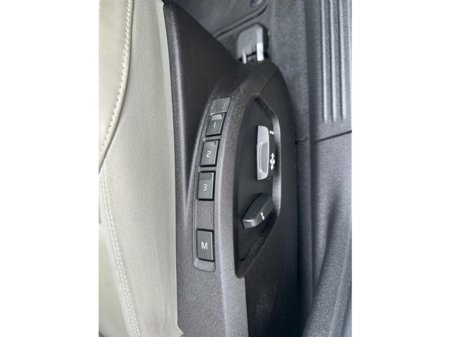 2015 Volvo V40 Cross Country - thumbnail 20