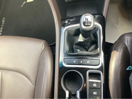 2019 Kia Optima - thumbnail 8