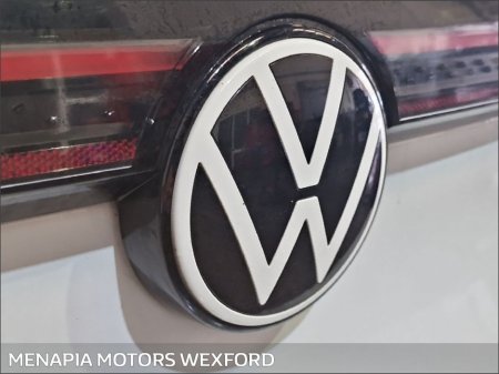 2022 Volkswagen ID.4 LIFE 77kWh 204HP €19,995 thumbnail