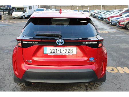 2022 Toyota Yaris Cross 1.5 Hybrid CVT Luna €23,950 thumbnail