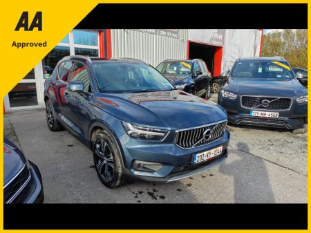 2020 Volvo XC40 - thumbnail 1
