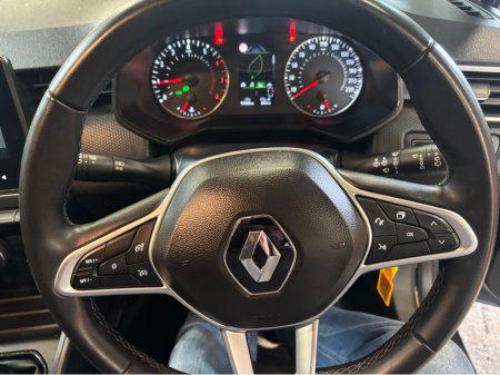 2022 Renault Clio - thumbnail 12