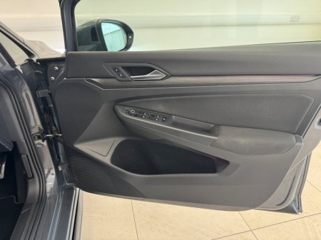 2021 Volkswagen Golf - thumbnail 19