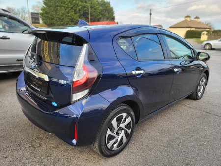 2020 Toyota Aqua - thumbnail 2