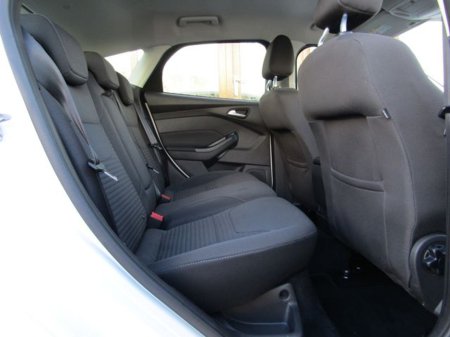 2018 Ford Focus Titanium 1.0 125PS 6SPD 4DR €13,950 thumbnail