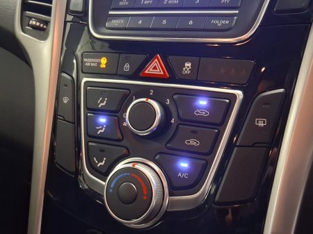 2016 Hyundai i30 - thumbnail 9