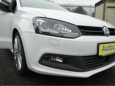 2015 Volkswagen Polo - thumbnail 20