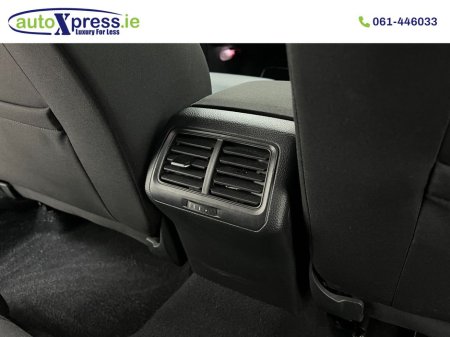 2017 Volkswagen Golf - thumbnail 18