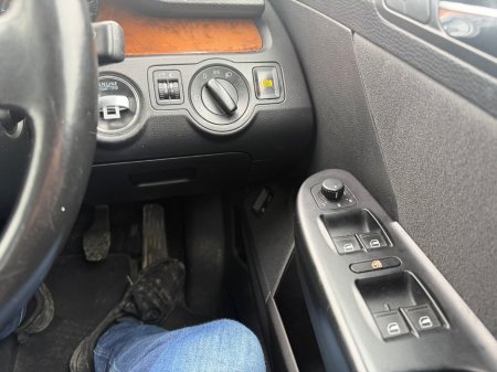 2007 Volkswagen Passat - thumbnail 11