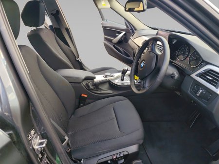 2015 BMW 3 Series - thumbnail 9