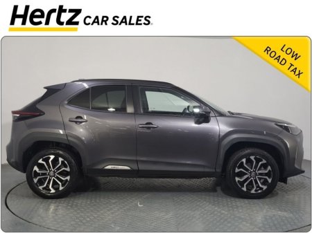 2023 Toyota Yaris Cross - thumbnail 3