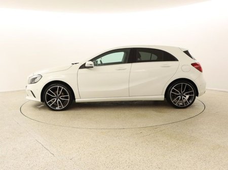 2015 Mercedes-Benz A Class - thumbnail 4