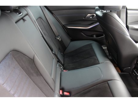 2020 BMW 3 Series - thumbnail 22