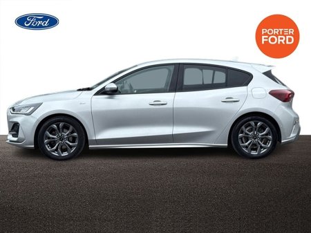 2024 Ford Focus 1.0T MHEV ST LINE 125PS €26,800 thumbnail